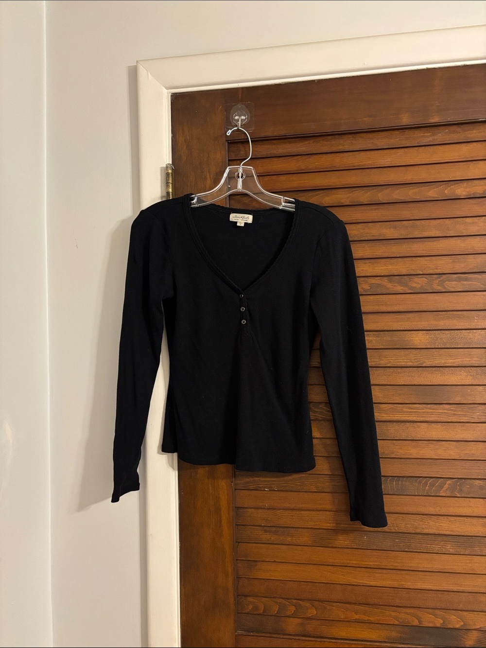 Ultra Flirt Black Long-Sleeve V-Neck Henley Top